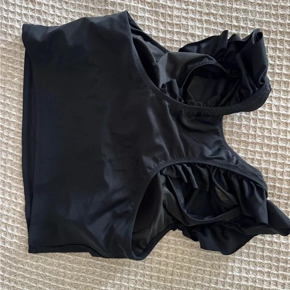 Black Latched Mama Nursing Swim Crop Top - Picture 4 of 4